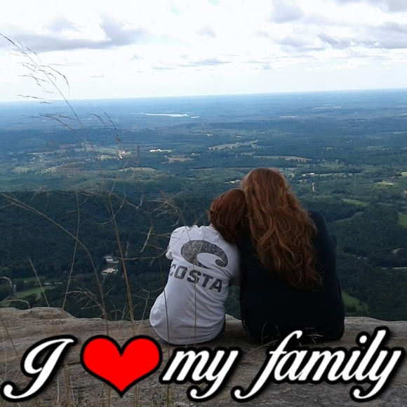 Meet your Posher, Lisa - Picture 1 of 1